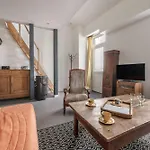 Ferienhaus Maison De Bourg Pour 4 A 500m De La