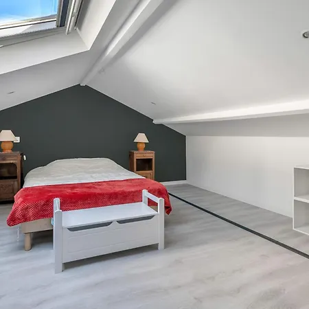 Maison De Bourg Pour 4 A 500m De La *