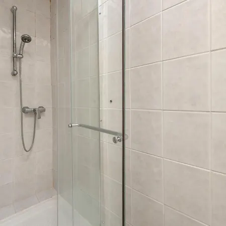 Дом отдыха Maison De Bourg Pour 4 A 500m De La Ла-Бернери-ан-Рец